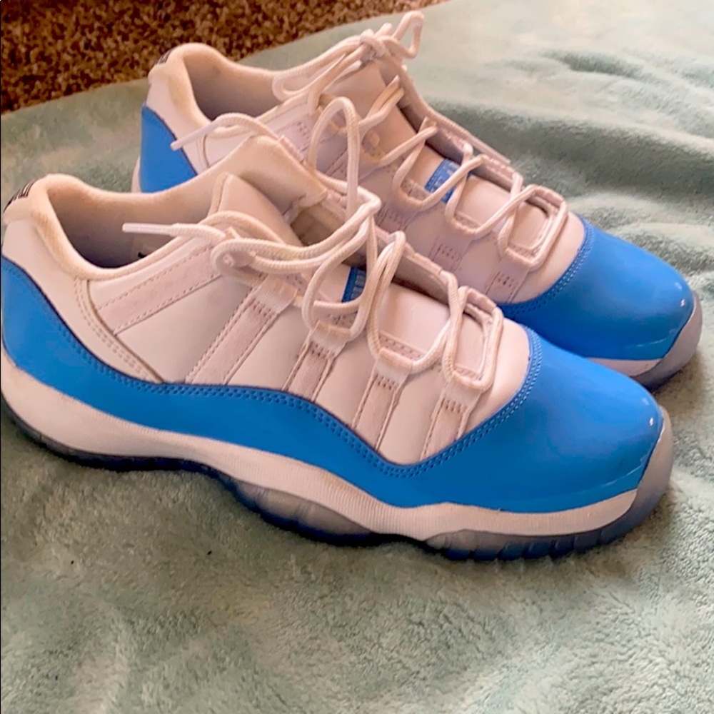 Jordan retro 11s